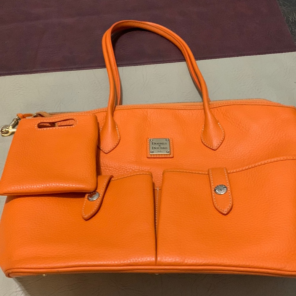Dooney & Bourke tote bag